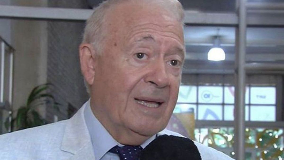 El médico Hugo Pizzi se refirió a la inmidad permanente que puedan generar las personas vacunadas contra el Covid-19.