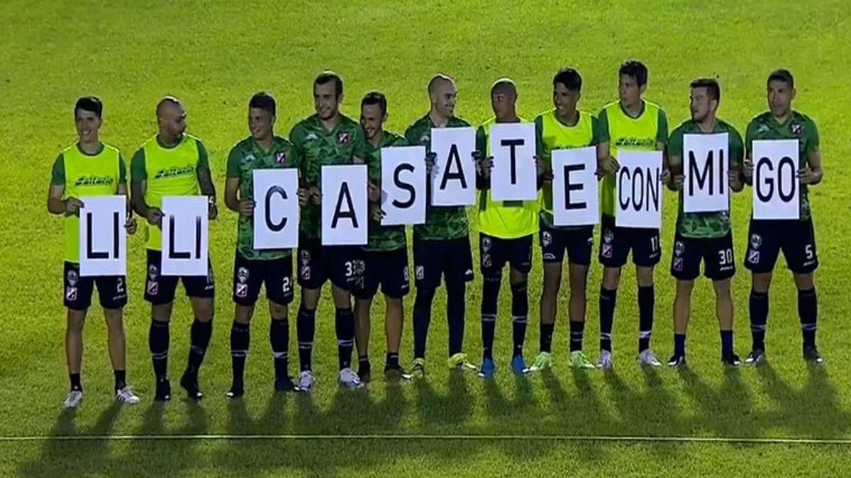 Un histórico de River le pidió matrimonio a su novia en la previa de un partido