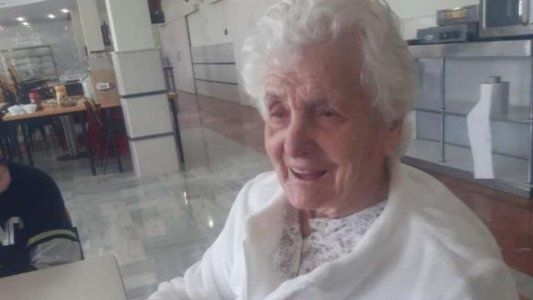 Dieron de alta a una mujer de 107 años que sobrevivió al coronavirus y la gripe española
