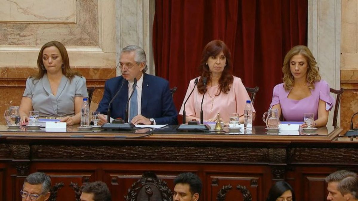 Alberto Fernández En La Asamblea Legislativa Qué Figuras Políticas