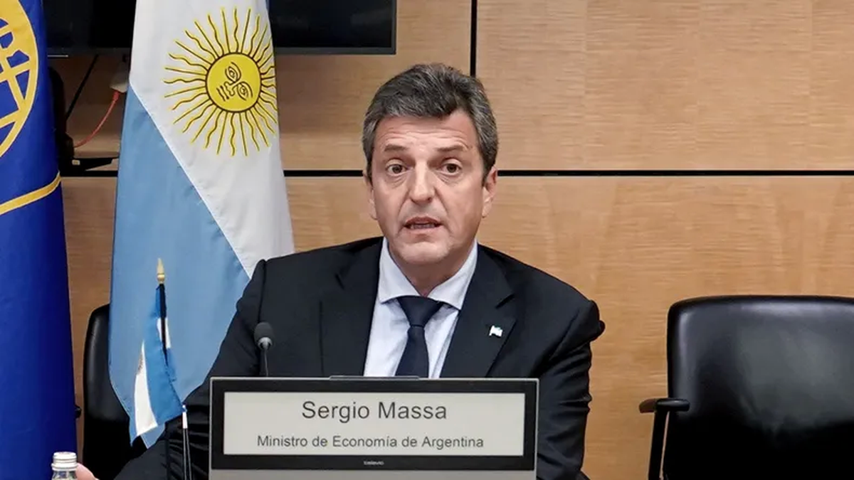 La oposición cuestionó el canje de deuda por un beneficio a bancos y el massismo respondió&nbsp;