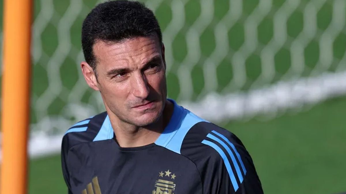Pésima noticia para Scaloni: un futbolista de la Selección Argentina se perderá el clásico ante Brasil