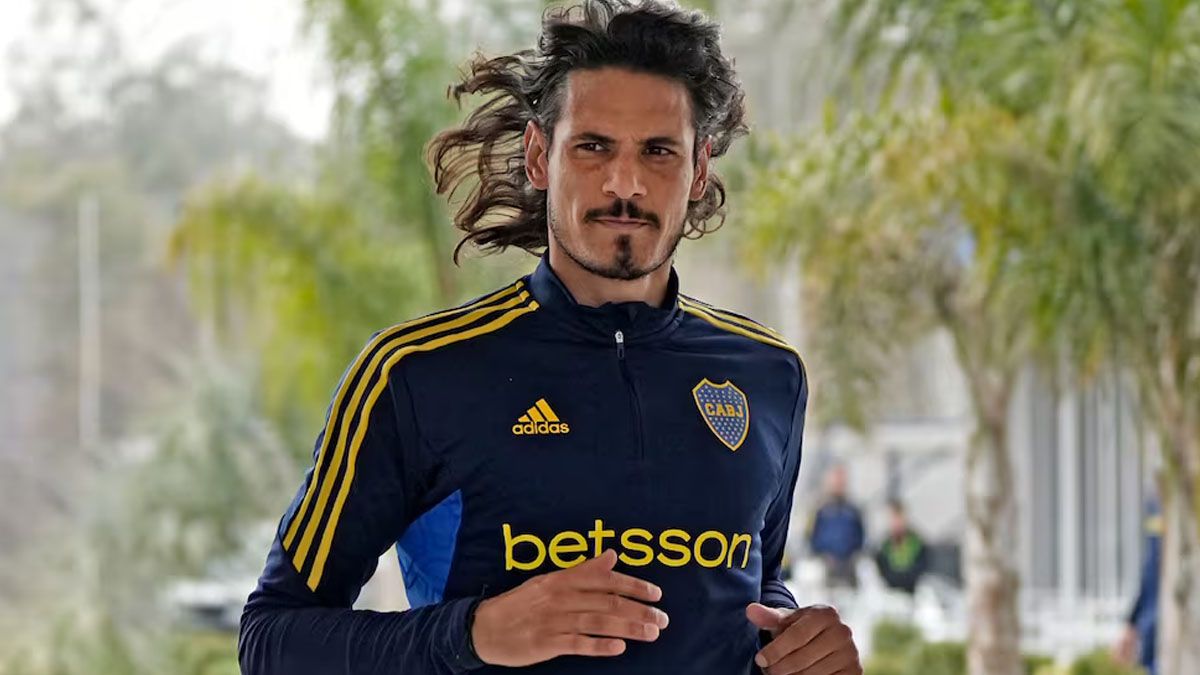 Edinson Cavani se ausentó del entrenamiento y encendió las alarmas en Boca