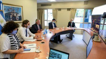 Alberto se reúne por Zoom con gobernadores (Axel y Horacio, incluidos) para analizar la situación epidemiológica