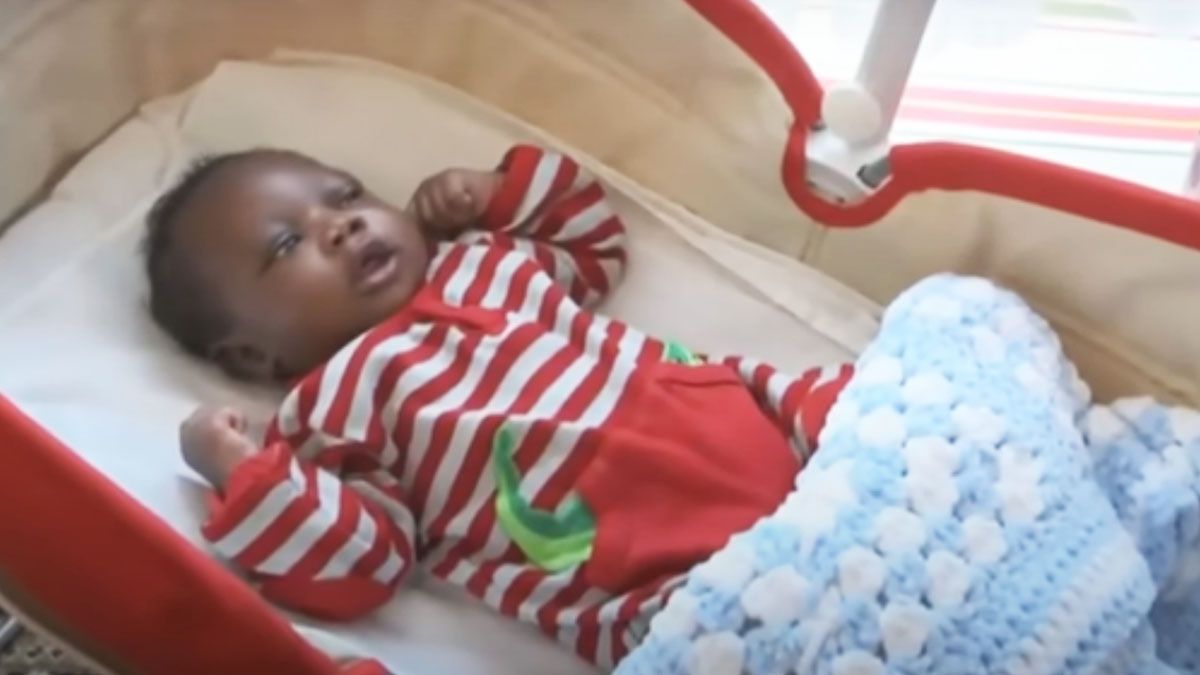 Harry, el primero de los tres hermanitos abandonados, en el año 2017. (Foto: Captura de TV)