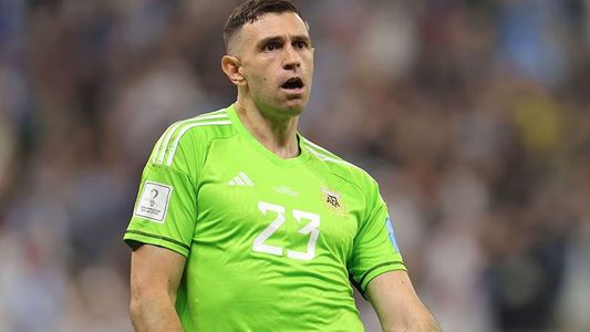 Revelaron el ritual de Dibu Martínez tras la derrota con Arabia Saudita y los fanáticos enloquecieron