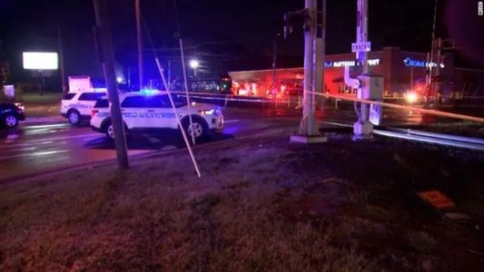 Homenajeaban a su hermano atropellado por un tren y murieron arrollados en la misma vía