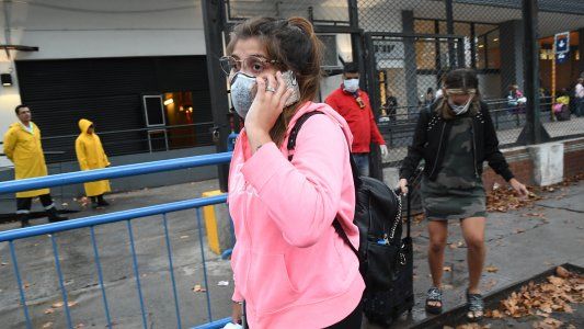 La odisea de los 2900 pasajeros del crucero que llegó de Brasil y que ahora deben seguir en cuarentena