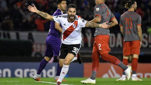 Gigliotti perdonó y Scocco respondió con un contragolpe perfecto