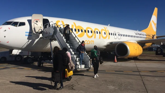 Flybondi traslada sus operaciones a Ezeiza por el paro aeronáutico