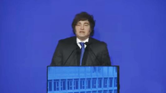 Javier Milei en Córdoba habló del pánico político que hace subir el riesgo país