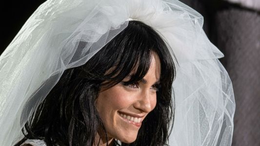 Lali Espósito tuvo una segunda despedida de soltera con juegos, sorpresas y una singular tradición: las fotos