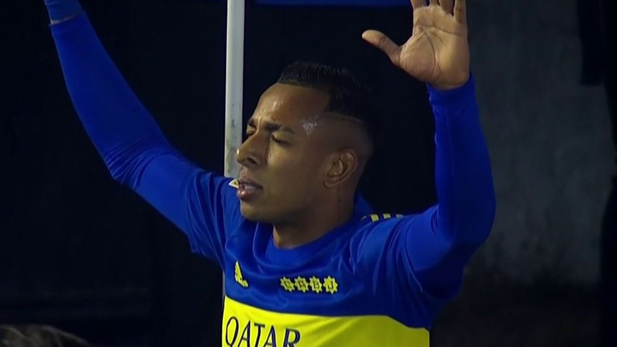 Sebastián Villa hizo un gol espectacular.