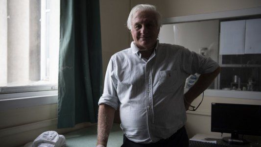 Un sobreviviente de la tragedia de los Andes creó un respirador para  que la gente no muera de sed de aire