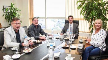 ¿Banca a Uber? Urtubey se reunió con el jefe del Sindicato de Taxistas