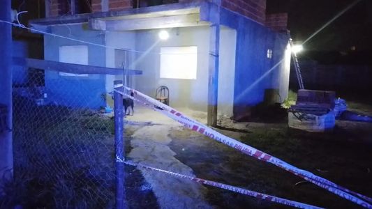 Horror en La Plata: asesinó a su pareja a puñaladas delante de sus cuatro hijos