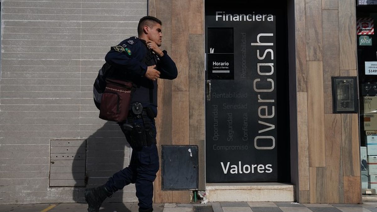 La Policía Allanó Dos Financieras De San Pedro Donde Operaban Con ...