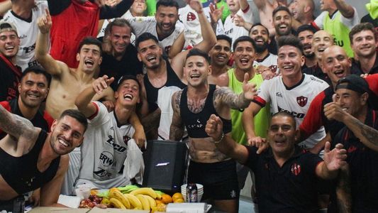 El jugador de Patronato que mostró todo en el vestuario después de eliminar a Boca