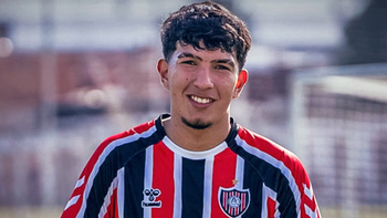 Conmoción por la salud Santiago Ruiz: qué se sabe sobre el futbolista de Chacarita internado
