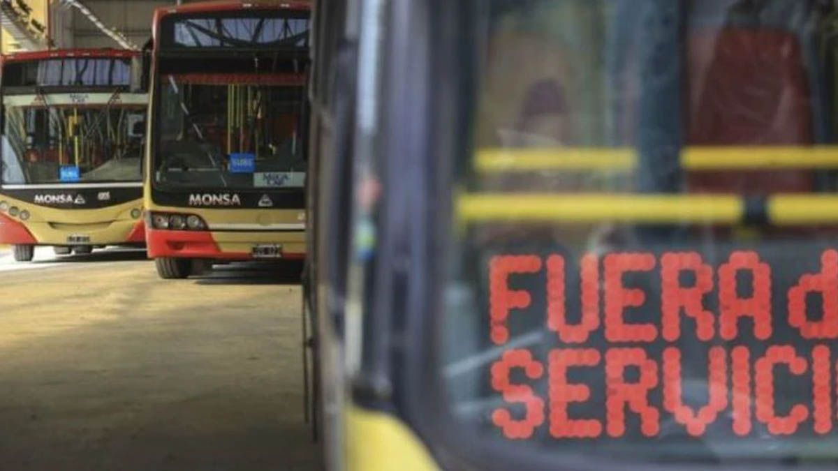Las empresas de colectivos del interior no circularían el fin de semana de Navidad