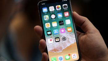 De la batería al diseño: las razones por las que dejamos de considerar útiles a nuestros celulares