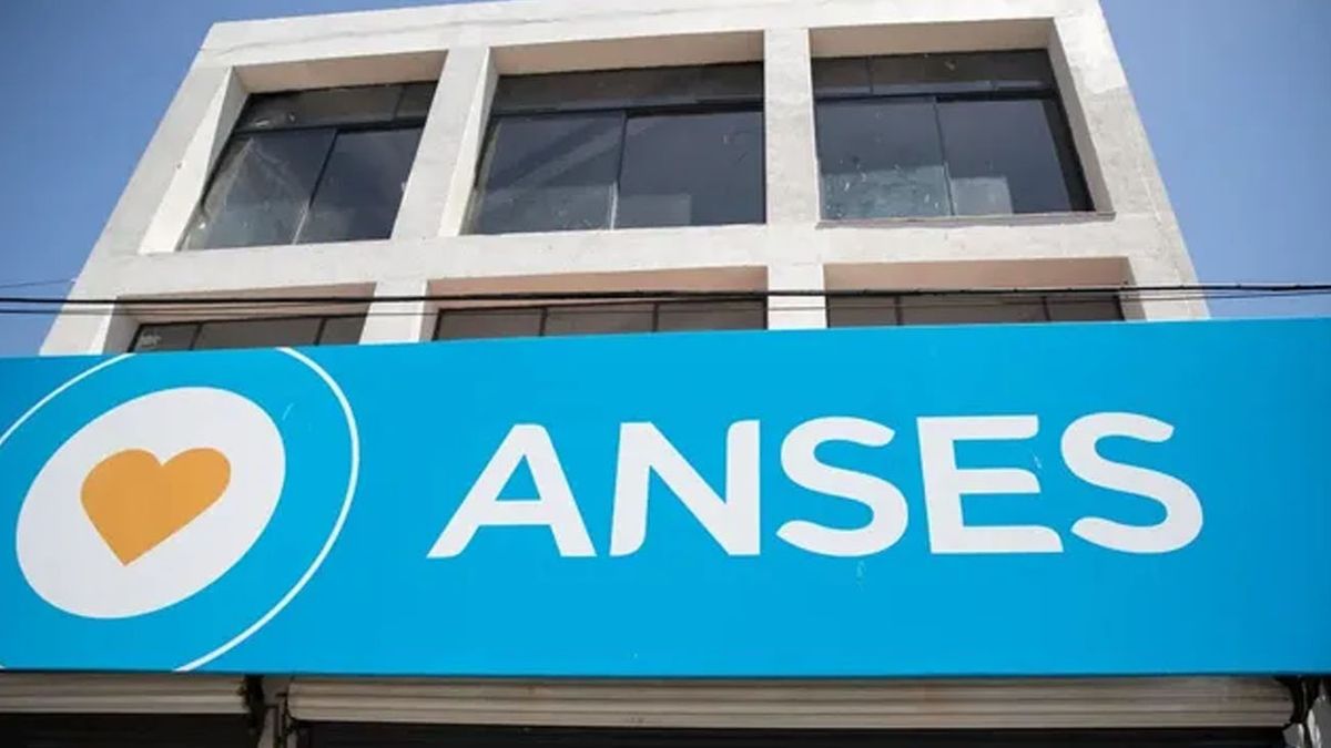 AUH: ANSES paga $52.000 en marzo