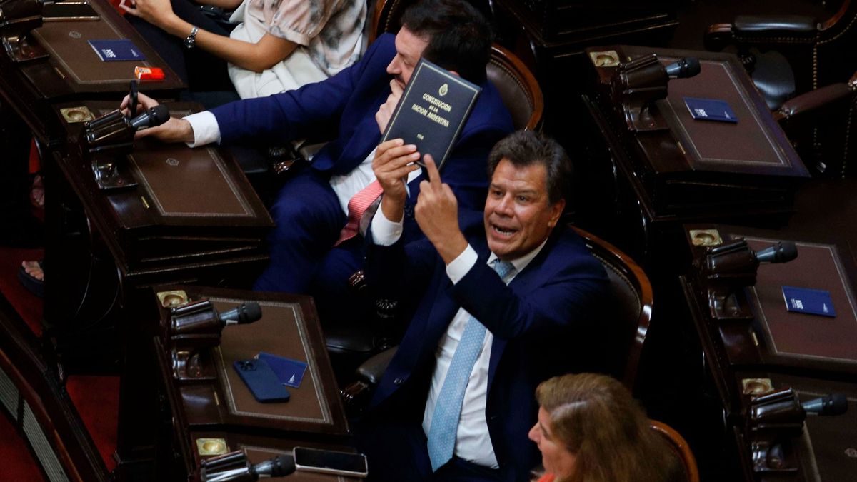 Polémica con Santiago Caputo: la historia secreta de la amenaza que hizo llorar a Facundo Manes