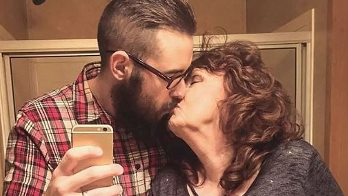 Amor sin edad: la historia de un joven de 17 que se enamoró de una señora de 71 y la rompen en las redes (Foto: @garyandalmeda﻿)
