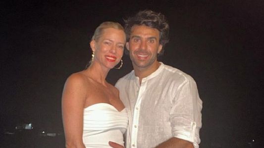 El año nuevo de Nicole Neumann con su pancita de embarazada, dos de sus hijas y Manu Urcera: las fotos