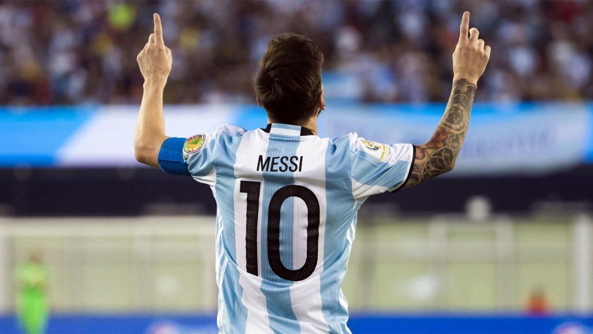Scaloni, DT de la Selección Argentina, fue contundente: “La 10 es de Messi hasta que diga si sigue o no”