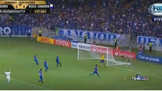 Boca pidió penal sobre Villa, pero Cunha no cobró nada