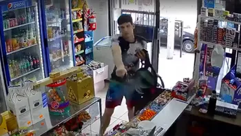 Impactante asalto en José C. Paz: un ladrón disparó dos veces a centímetros de la cabeza de una empleada