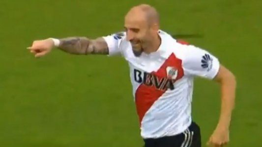 River-Estudiantes: el video del gol de Javier Pinola de cabeza en la Superliga tras un gran centro de Quintero