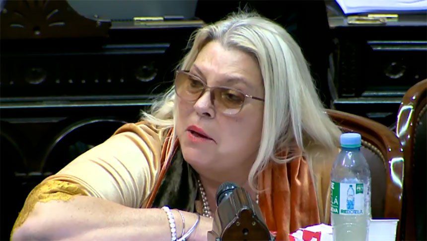 Carrió sobre los anuncios: El objetivo del Gobierno es que no nos vuelvan a saquear con el dólar