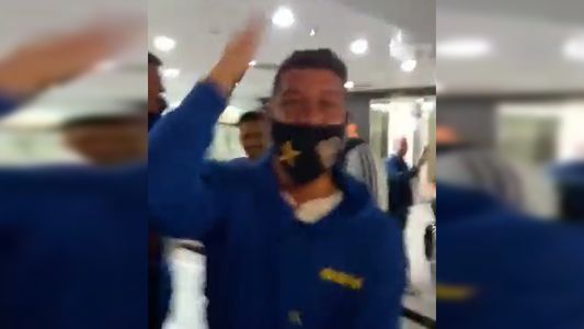 El grito alocado de Sebatián Battaglia en el aeropuerto: Boca ya salió campeón...