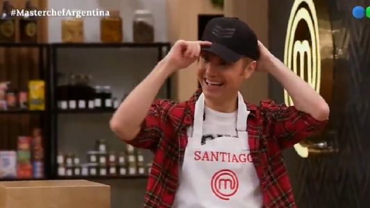 MasterChef Celebrity: Santiago del Moro se puso el delantal y cocinó por primera vez