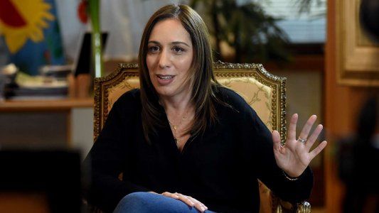 Docentes escracharon a Vidal en Chascomús y golpearon su auto