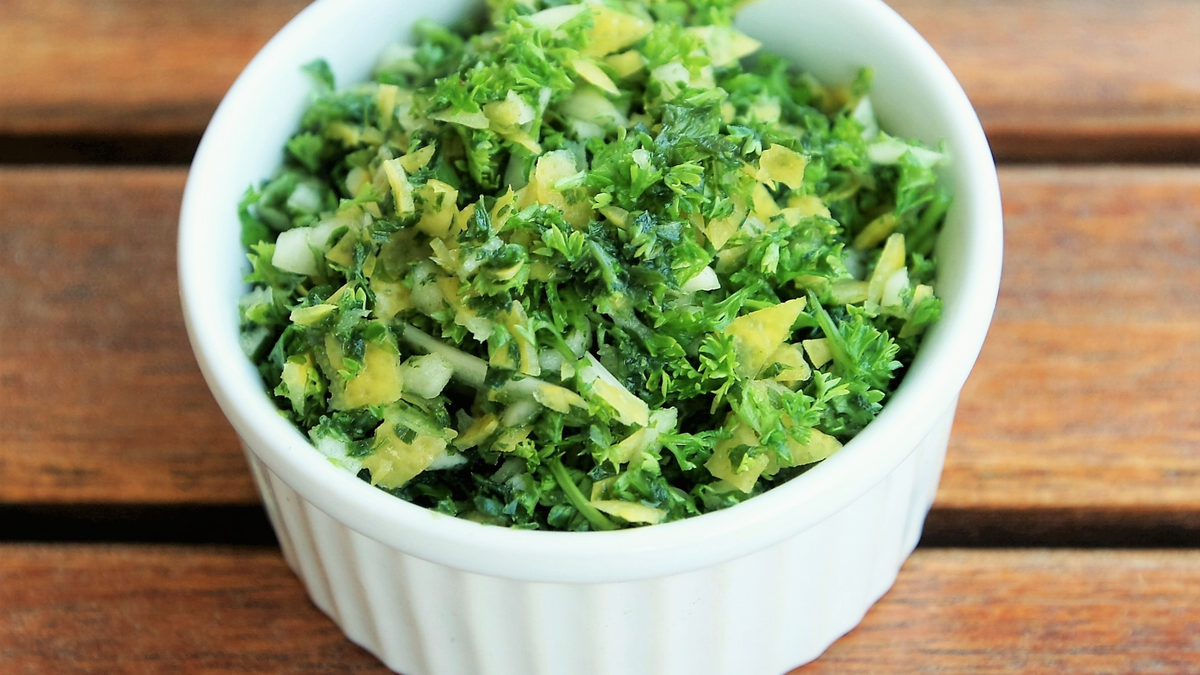 GREMOLATA receta: salsa aromática fresca e impactante por su sabor cítrico&nbsp;