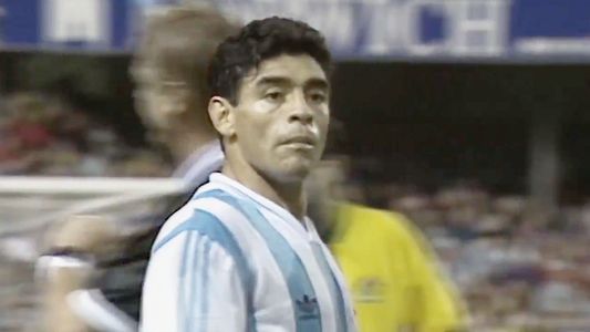 Argentina vs. Australia: la vuelta de Diego Maradona, el desnudo de Mac Allister y el café veloz