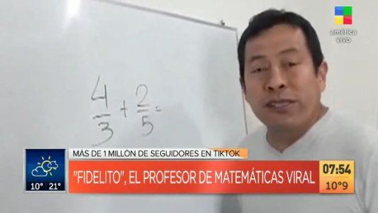 Fidelito, el profesor de matemáticas viral en redes sociales