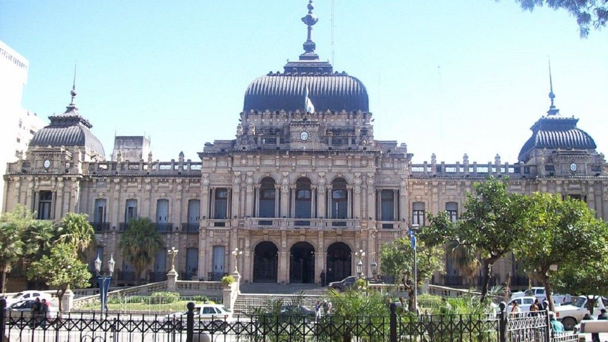 Abusos en la Casa de Gobierno de Tucumán.&nbsp;