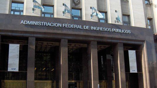 Descubrieron 400 cuentas no declaradas de argentinos que habían realizado el blanqueo de capitales