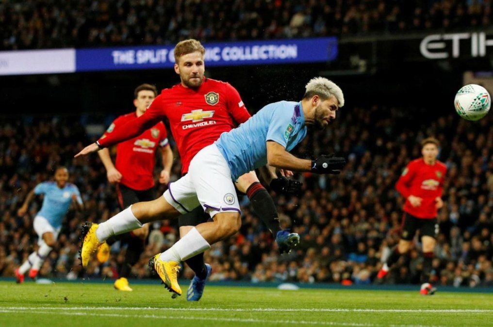 Copa de la Liga: Manchester City perdió 1-0 el clásico ante el United, pero hizo valer la diferencia y pasó a la final