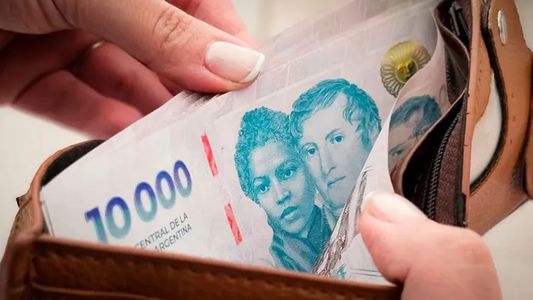 Aumentos de agosto: cuánto suben colectivos, subtes, alquileres, prepagas y expensas