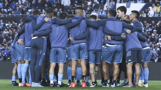 Aparecieron violentos pasacalles en Racing contra los jugadores y cuerpo técnico