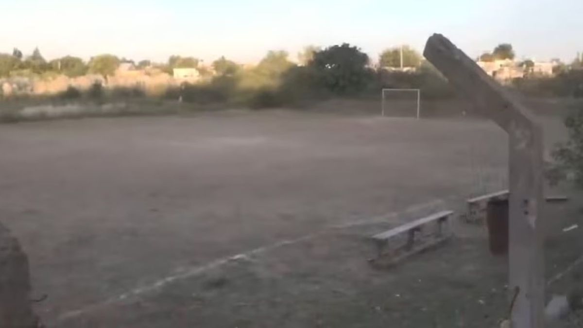 La cancha de barrio donde ocurrió el crimen (Fotos: capturas de Crónica TV)