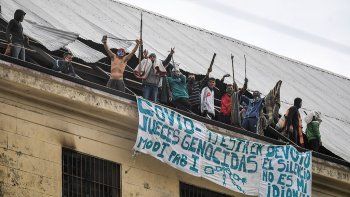 Incidentes en la cárcel de Devoto durante una protesta por la agilización de las causas penales: 15 agentes y dos presos heridos