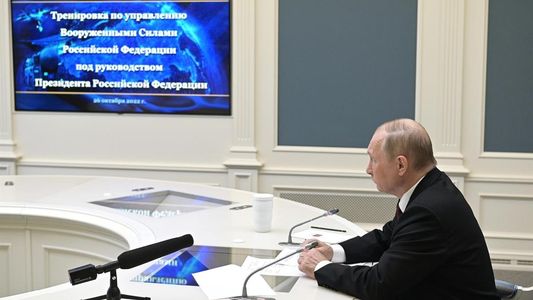 Tensión global: Vladimir Putin supervisó un ensayo de ataque nuclear masivo