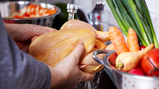 ¿Te gusta cocinar? Estos son los 5 alimentos que nunca tenés que lavar