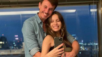 Por qué Pampita no puede quedarse quieta a semanas de dar a luz